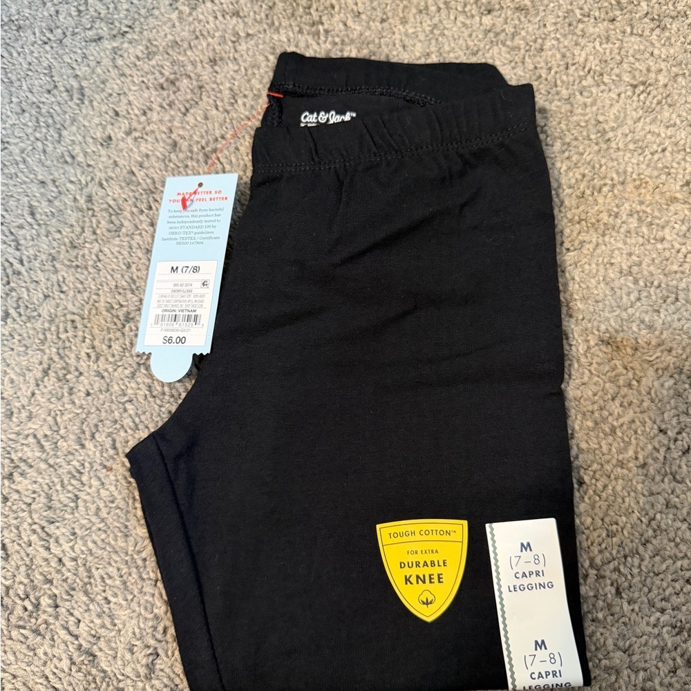 Cat & Jack Black Capri Knee-Strength Leggings